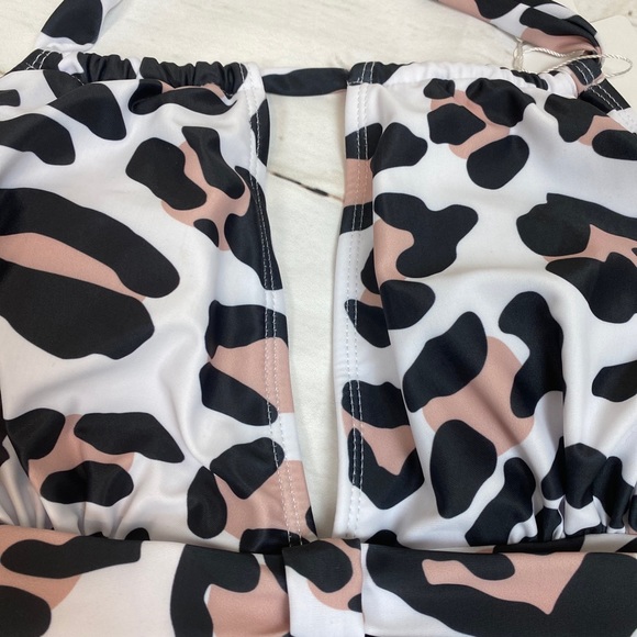 5 for $20 Animal print one piece - Picture 4 of 6